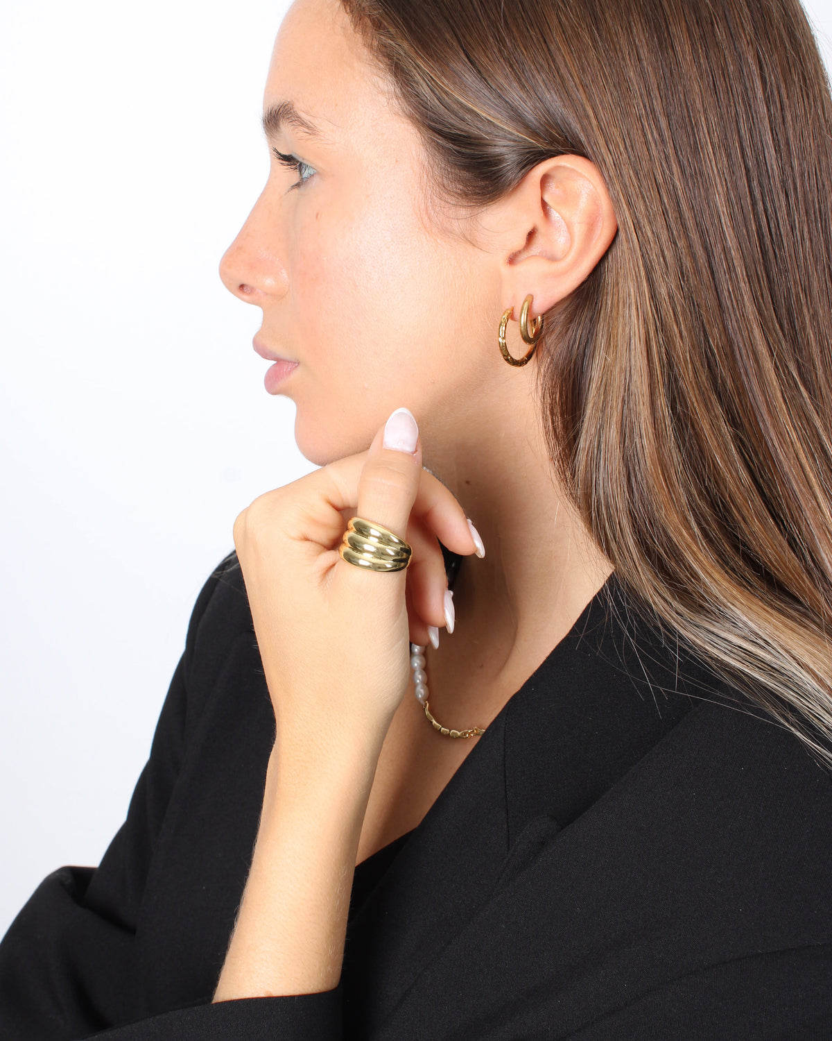 Amaranta – Anel Multicintas Banhado a Ouro 18k | Pérola Negra