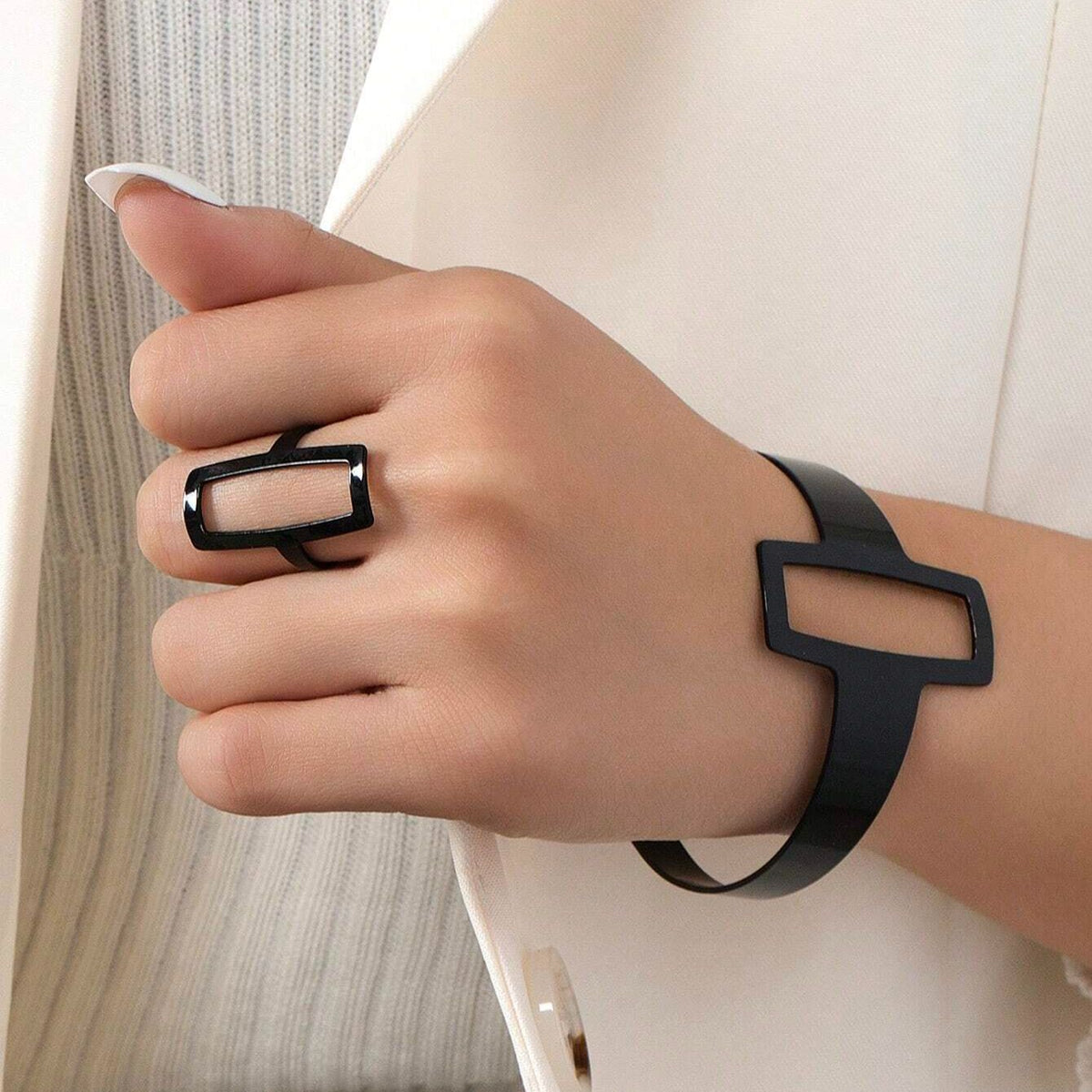 Siena – Bracelete Gota Orgânica Aberta