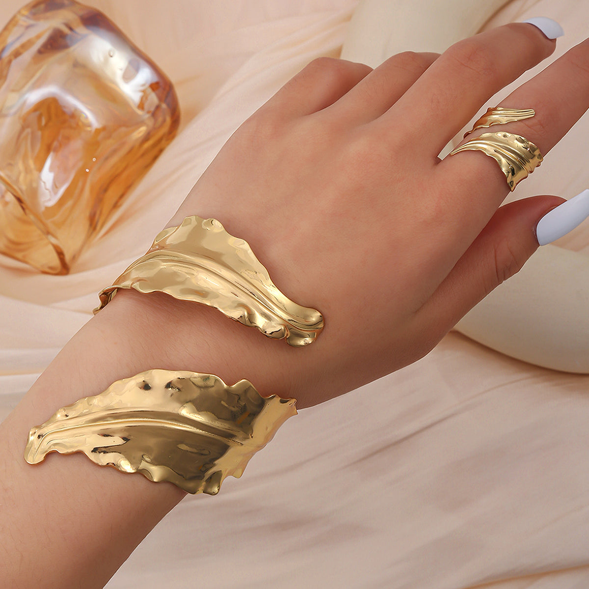 Siena – Bracelete Gota Orgânica Aberta